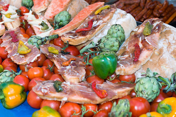 Food prepared traditional market