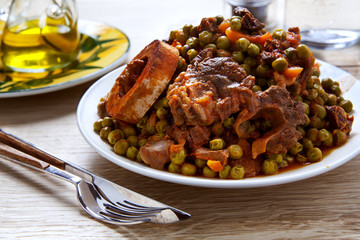 osso buco with green peas