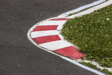 Kurve auf einer Motorsportstrecke