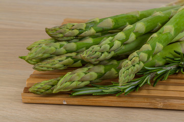 Raw asparagus