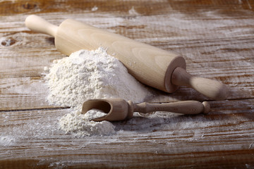 Flour and kitchen appliances
