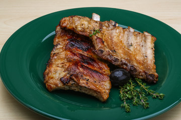 Roasted pork ribs
