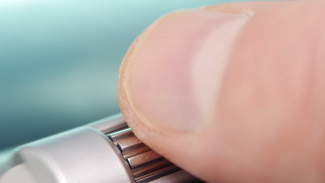 Turn and push knob to choose the mode of the device.