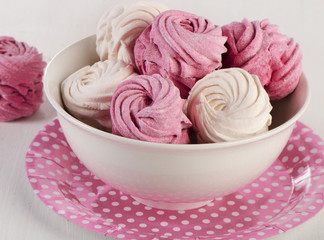 Obraz na płótnie Canvas Homemade sweet marshmallow - Zephyr in a bowl.