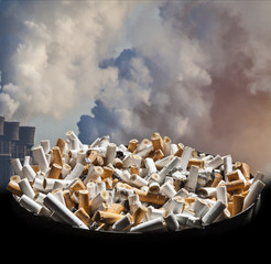 Cigarette smoke damages lungs - stop smoking!
