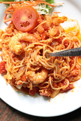 Shrimp spaghetti with sauc on dish
