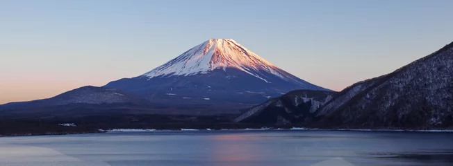 Küchenrückwand glas motiv Fuji Berg Fuji und Motosu-See in der Frühjahrssaison