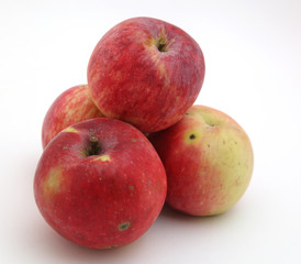Fototapeta na wymiar apples on white background