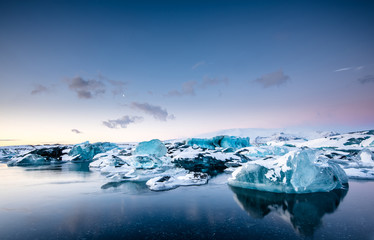 Icebergs floating in Jokulsarlon glacier lake