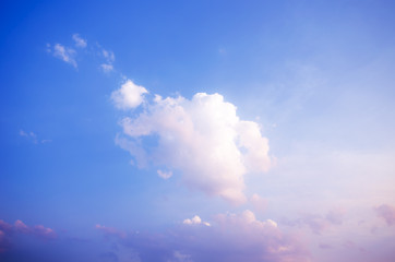 Obraz premium clouds the blue sky 