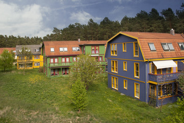 Fototapeta na wymiar Borkwalde - Holzhaussiedlung