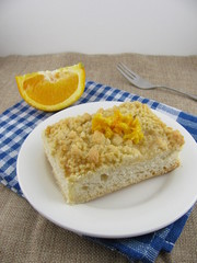 Streuselkuchen mit Orange
