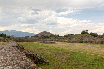 Calzada de los muertos, Teotihuacan