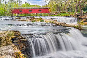 Red Covered Bridge and Whitewater - obrazy, fototapety, plakaty