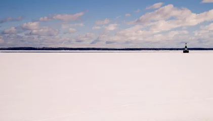 Fototapete Rund Frozen Lake Michigan Solid Ice Blue Sky Nautical Beacon © Christopher Boswell