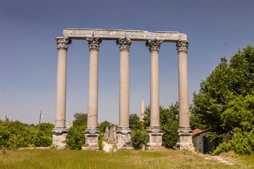 Fototapeta premium Zeus temple in Uzuncaburc, Turkey