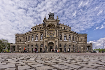 Fototapeta na wymiar The Semper Opera house of Dresden