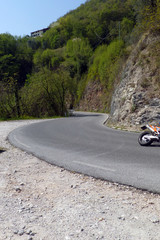 Straße zwischen Gargano und Iseosee