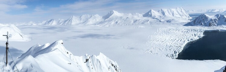 Arctic winter in south Spitsbergen - obrazy, fototapety, plakaty