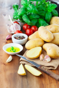Raw fresh potatoes