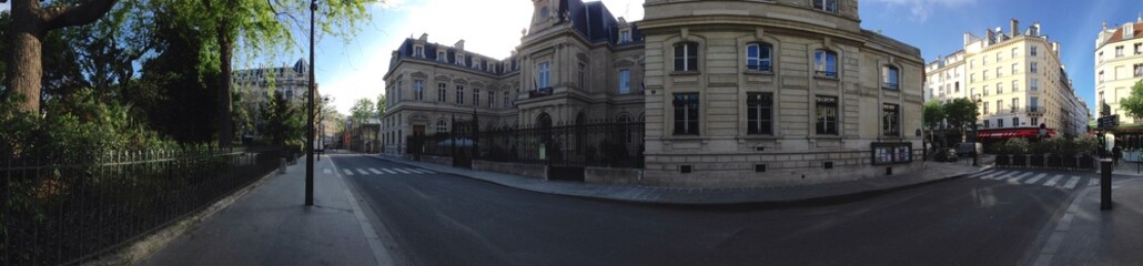 Fototapeta na wymiar Paris street scene panorama at Marais quarter