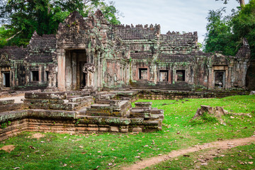 Fototapeta premium Ruins of Pra Khan Temple in Angkor Thom of Cambodia