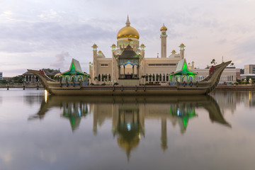 Sultan Omar Ali Saifuddien Mosque in Brunei