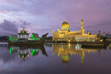 Sultan Omar Ali Saifuddien Mosque in Brunei