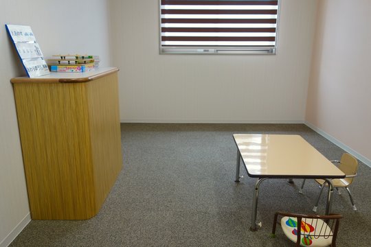 Pediatric waiting room image