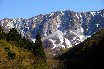 Fototapeta na wymiar 伯耆富士　大山　北壁