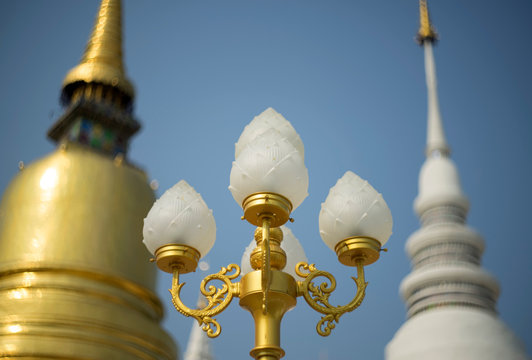 Nice lamp style in front of pagoda