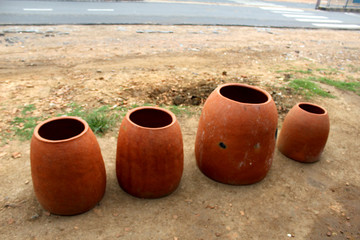 Tandoori oven at roadside 