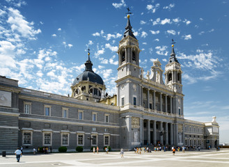 Fototapeta na wymiar The Cathedral of Saint Mary the Royal of La Almudena