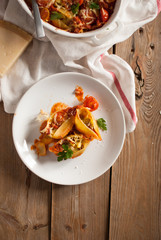  conchiglioni with artichokes