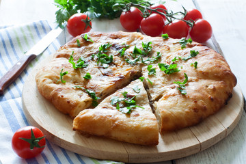 Pie with meat and vegetables