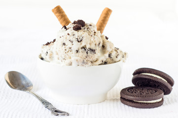 Ice cream with cookies