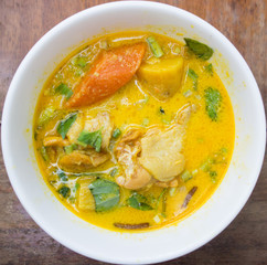 Creamy spicy chicken curry