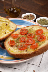 Bread baked in a wood seasoned - Pane cotto a legna condito