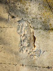 Schäden an Betonwand