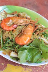 Shrimp curry - Fried shrimp with curry powder in dish