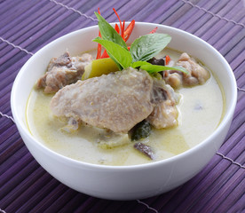 Beef or chicken green curry