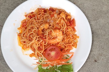 Shrimp spaghetti with sauc on dish