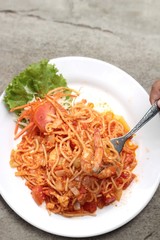 Shrimp spaghetti with sauc on dish