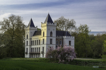 Fototapeta na wymiar Old Castle Beverweerd, Netherlands