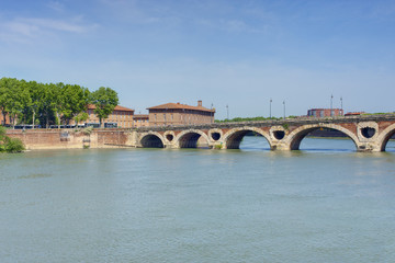 Fototapeta na wymiar Le pont Neuf de Toulouse