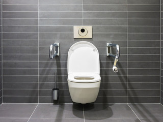 Behindertentoilette