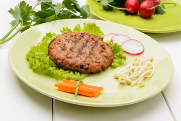 Hamburger di soja e verdure