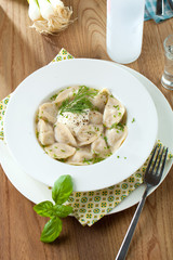  Teigtaschen gefühlt mit fleisch 