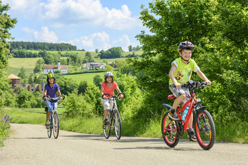 Naklejka premium Radtour auf dem Land