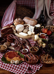 viande et saucissons, fromages